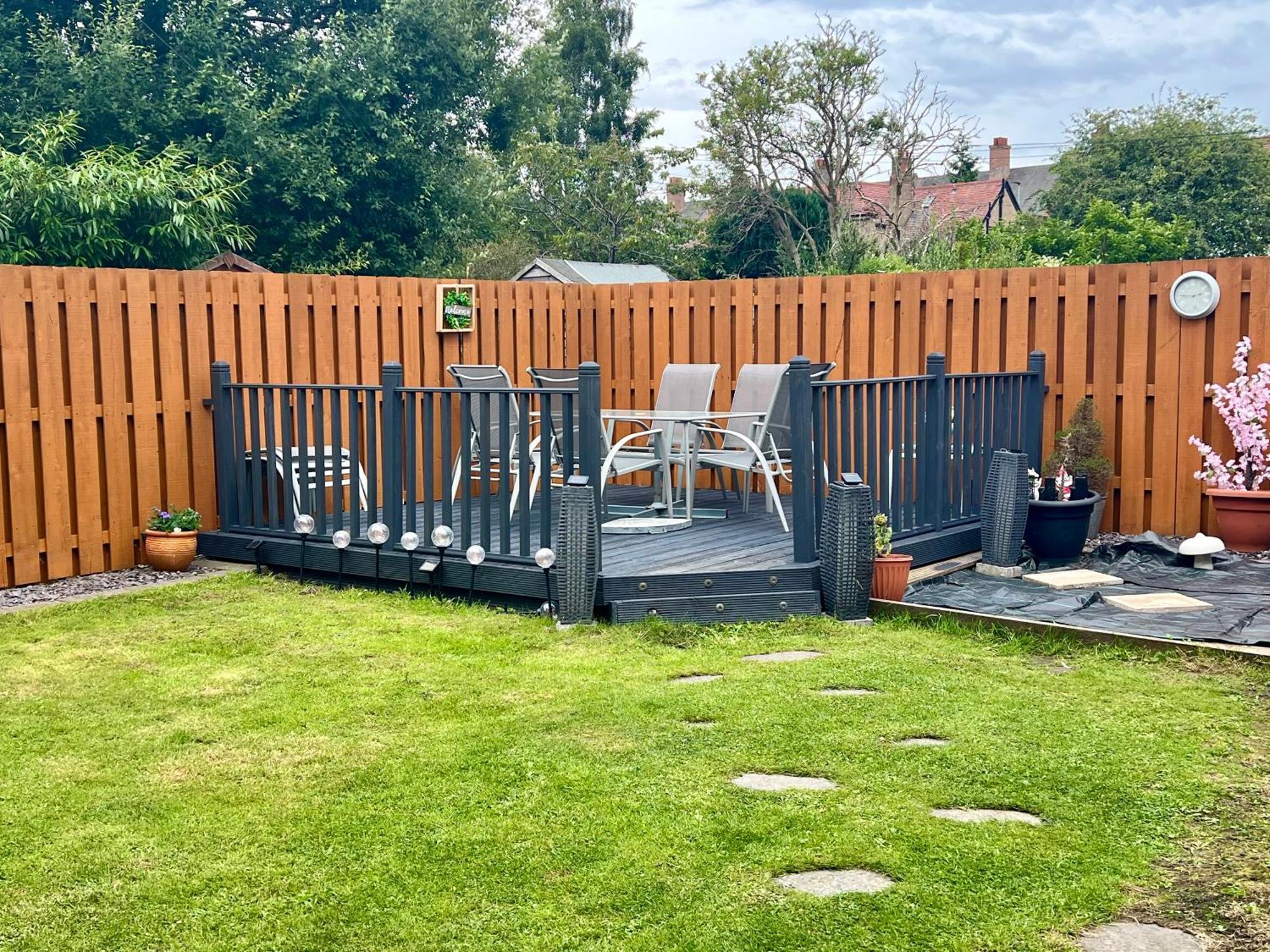 Crewe Apartment - 2 Bed, Free Off Street Parking And Private Garden Edinburg Exteriör bild
