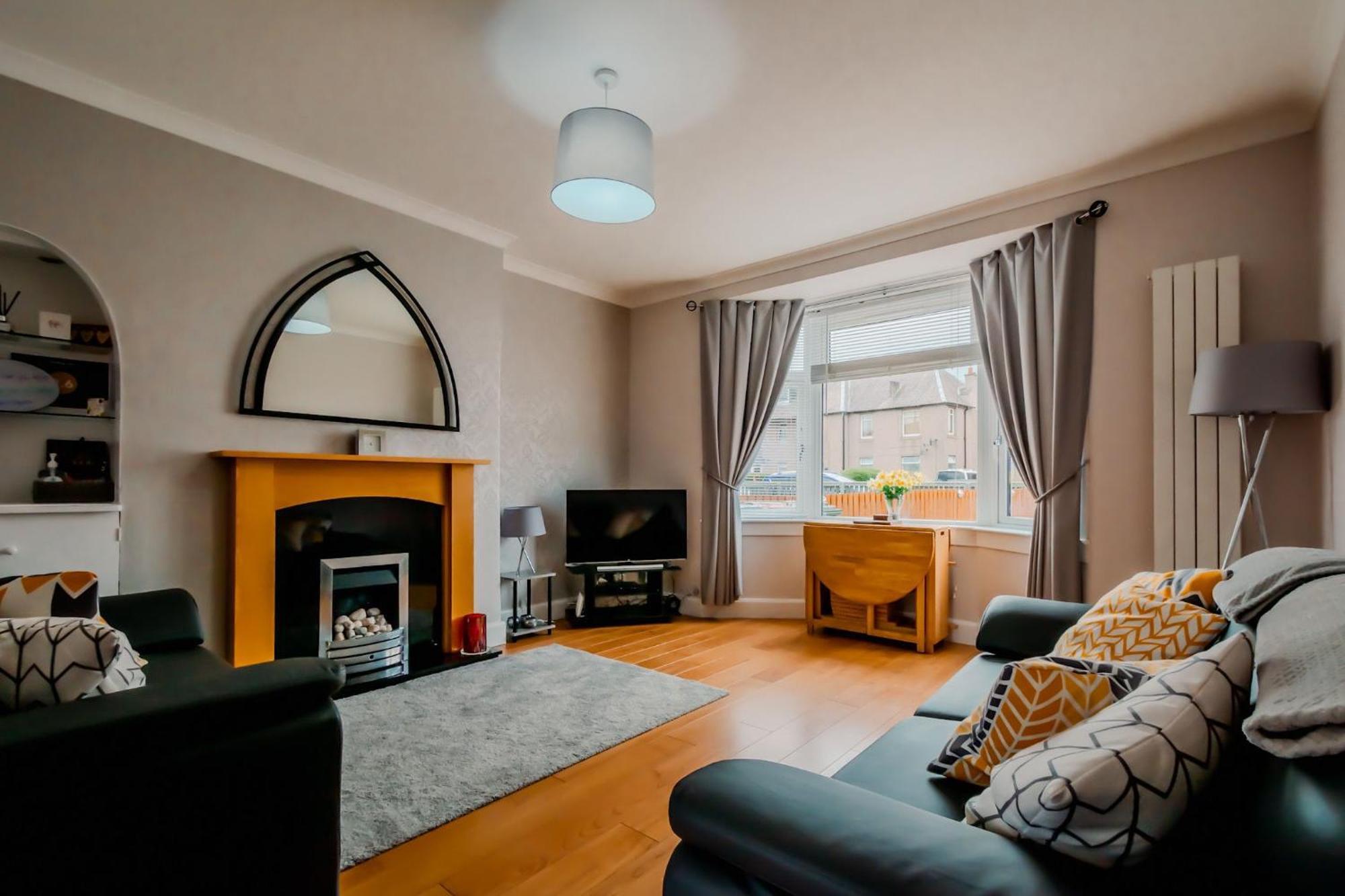 Crewe Apartment - 2 Bed, Free Off Street Parking And Private Garden Edinburg Exteriör bild